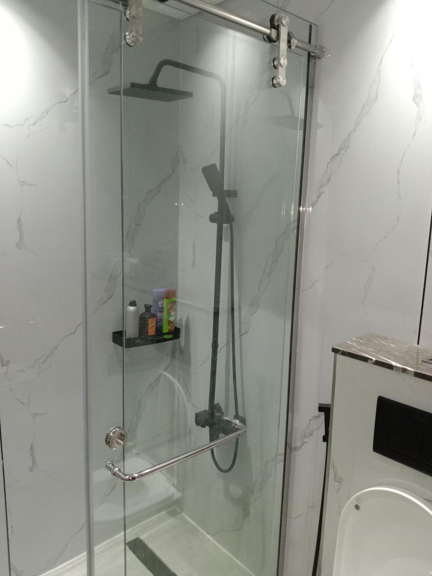 Huge Entire Apartment For Couples ,Families & Groups -Up To 5 Guests- With Free Pool, Steam & Sauna ,Jvc,ดูไบ ภายนอก รูปภาพ