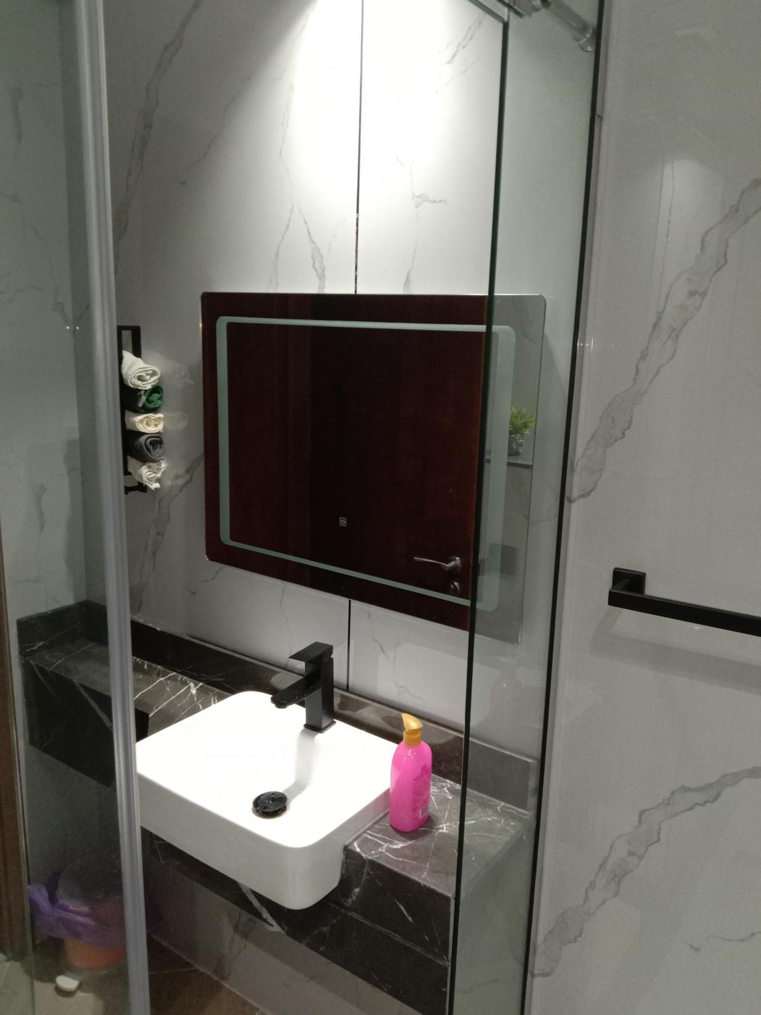 Huge Entire Apartment For Couples ,Families & Groups -Up To 5 Guests- With Free Pool, Steam & Sauna ,Jvc,ดูไบ ภายนอก รูปภาพ